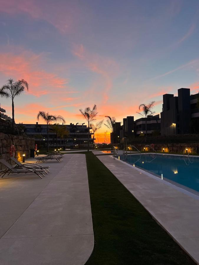 Appartamento The Golden Oasis Penthouse Estepona Esterno foto