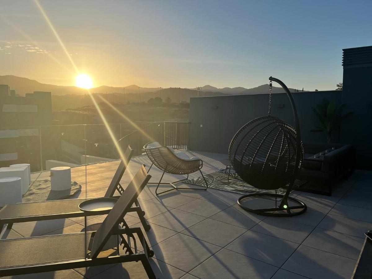 Appartamento The Golden Oasis Penthouse Estepona Esterno foto